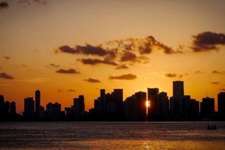 Appartement Heart Of Downtown Miami Studio Pool & Gym Extérieur photo