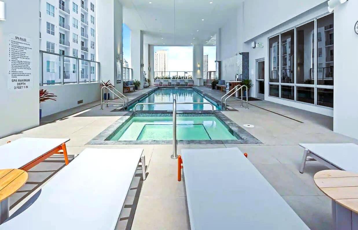 Appartement Heart Of Downtown Miami Studio Pool & Gym Extérieur photo